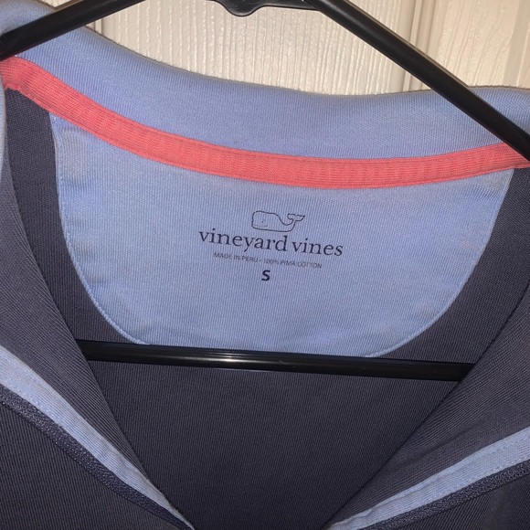 Vineyard Vines Men’s Quarterzip - Picture 2 of 4